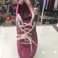 Giày Skechers hồng xám